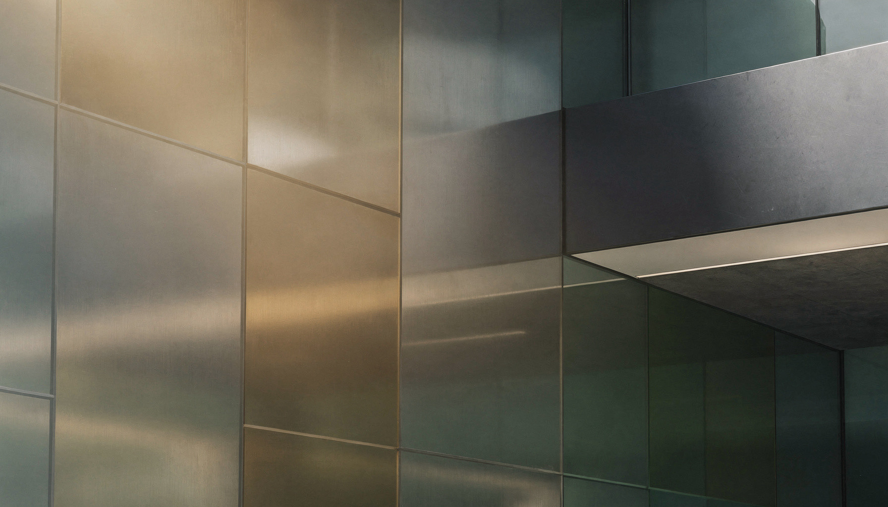 AMS Plastics website preview